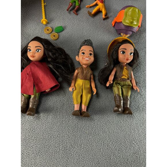 Disney Raya and the Last Dragon Toy Figures Lot - Picture 2 of 7